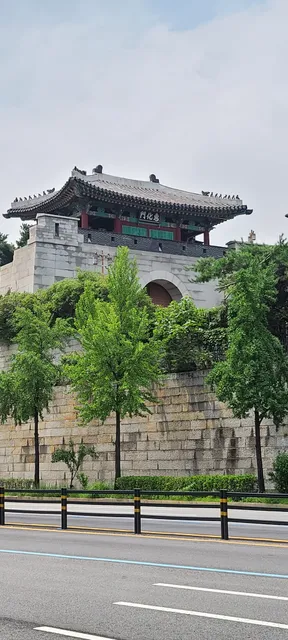 Hyehwamun Gate (Dongsomun)