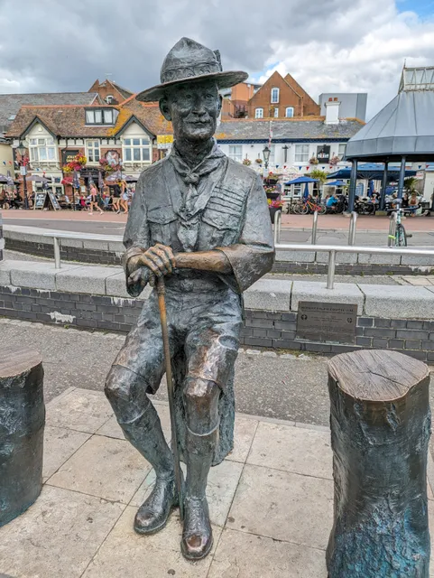 Robert Baden-Powell Statue