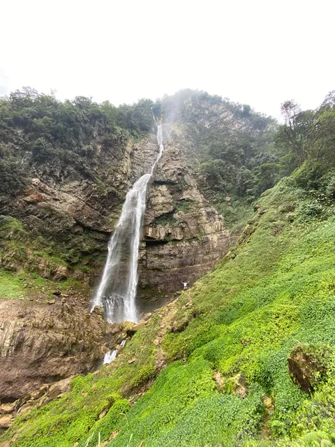 EL CHORRO DE LA HUMAREDA
