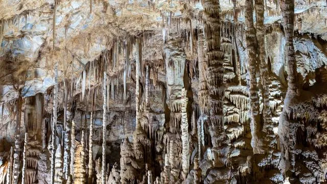 Tropfsteinhöhle Katerloch