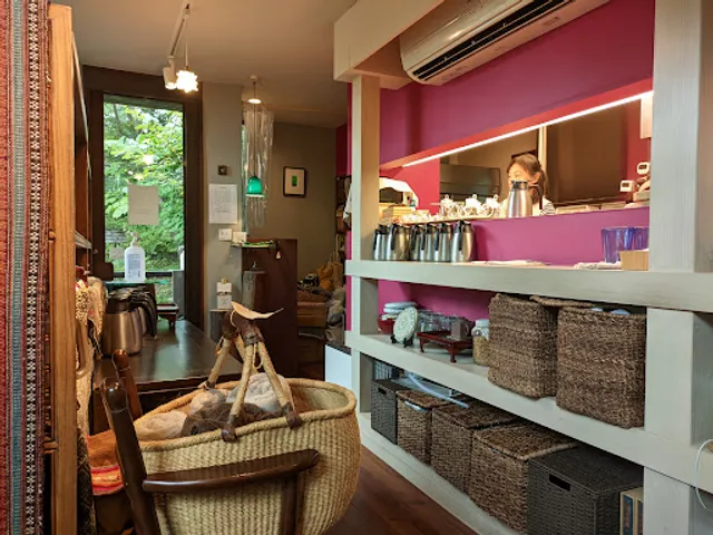 Chinese Tea Cafe qilin