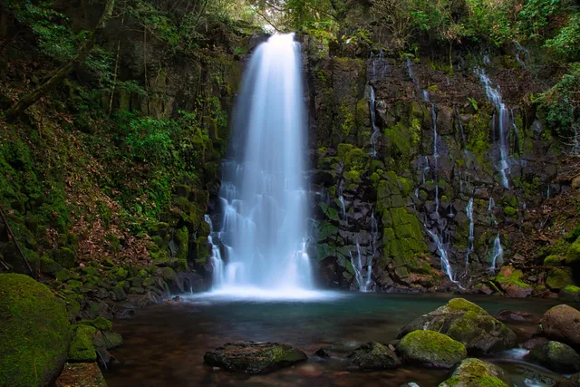 Shiraito-no-taki Falls (White Thread Falls)