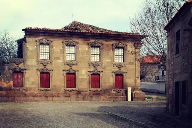 Casa de Almendra, Casa dos Castilhos, ou Casa do Paço