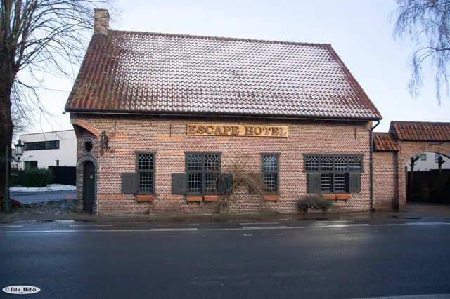 Escape Hotel
