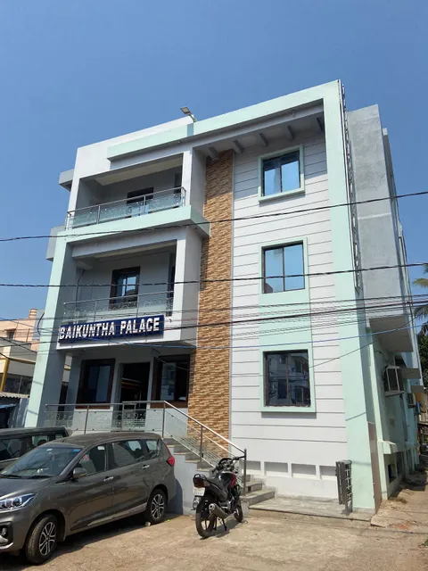 OYO 19500 Baikuntha Palace