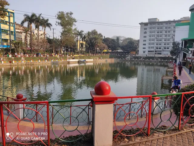 Laldighi Park