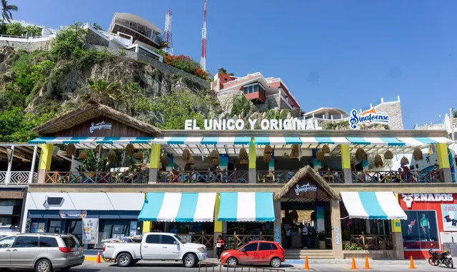 El Sinaloense Olas Altas