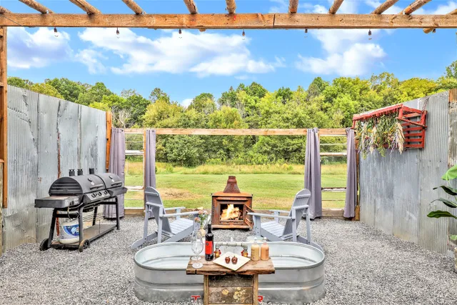 English Creek Hideaway