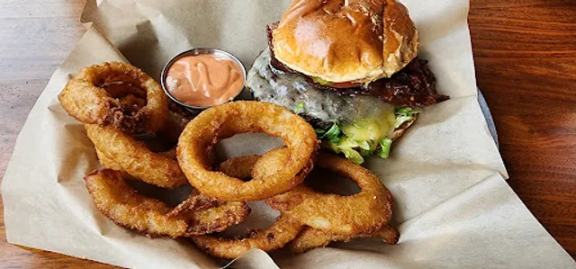 Lazy Dog Restaurant & Bar