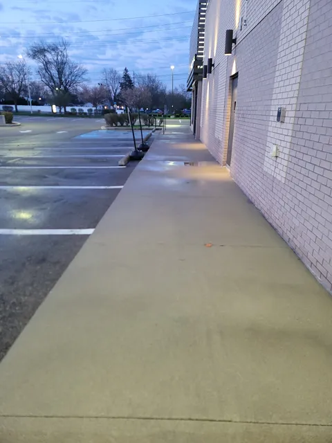 Taylor Commons Shopping Center