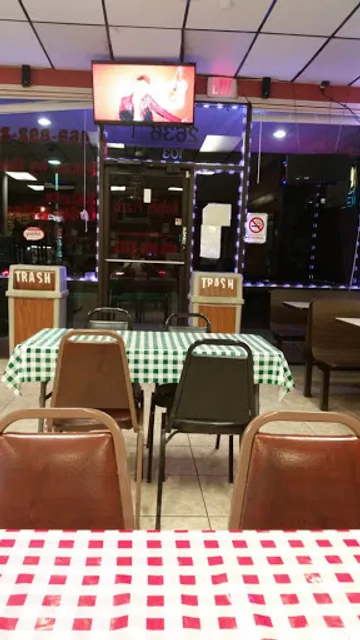Ralph's Pizza