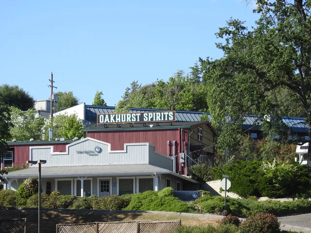 Oakhurst Spirits