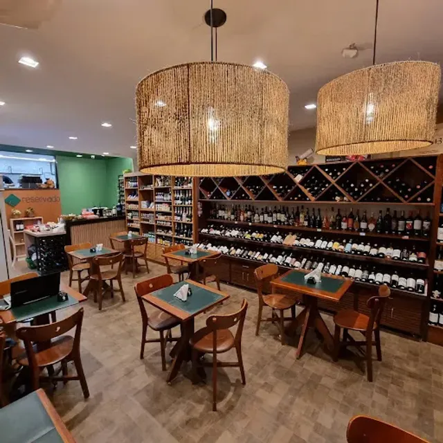 Reservado - Restaurante & Adega