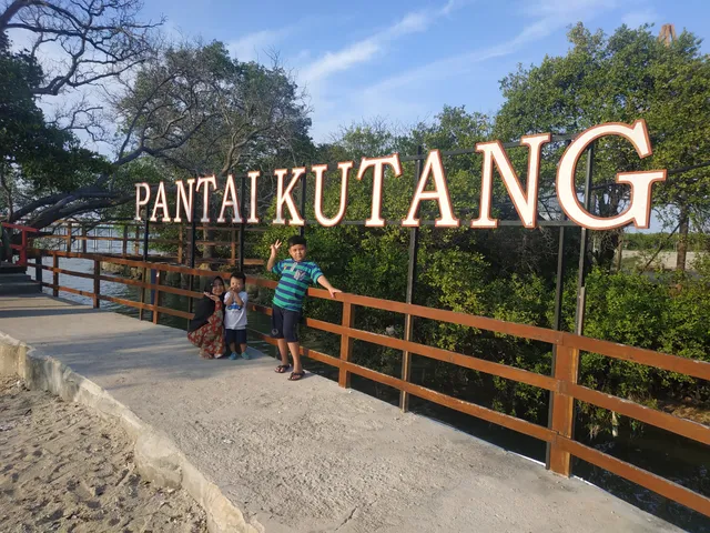 Pantai Kutang