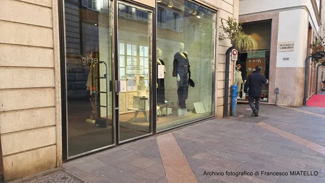 Pretto abbigliamento