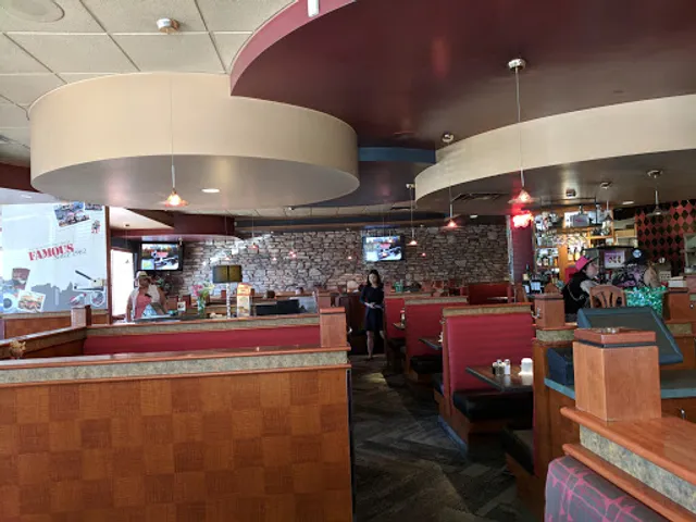 Ricky's All Day Grill - Westlawn