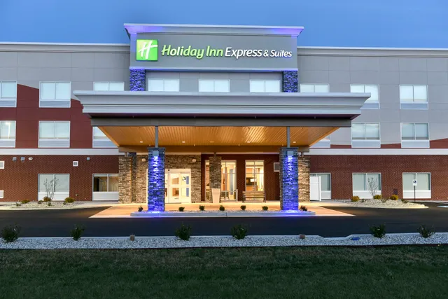 Holiday Inn Express & Suites Madisonville, an IHG Hotel