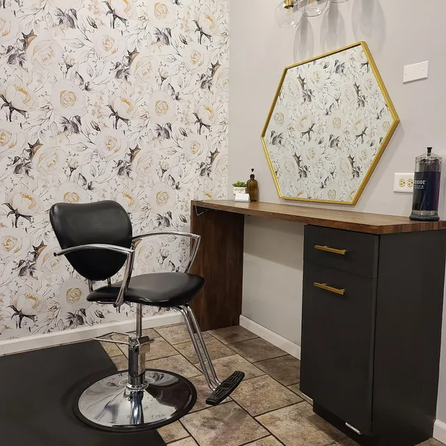 Michelle Vincze Hair