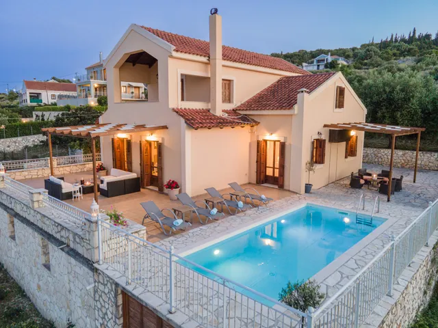 Guiscardos Luxury Villa