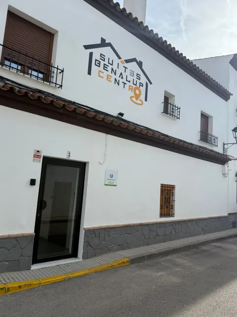 Suites Benalup Centro