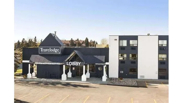 Travelodge by Wyndham Edmonton South