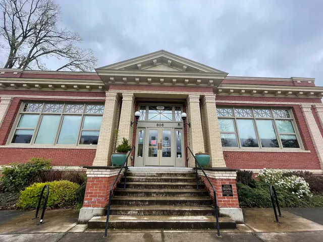 Oregon City Public Library