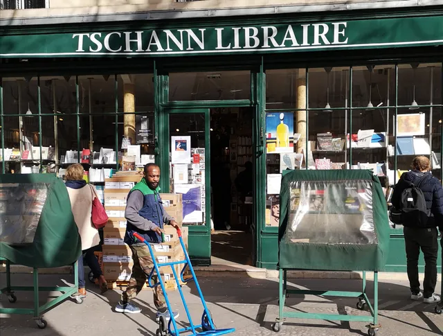 Tschann 13 Librairie - Bibliothèque nationale de France