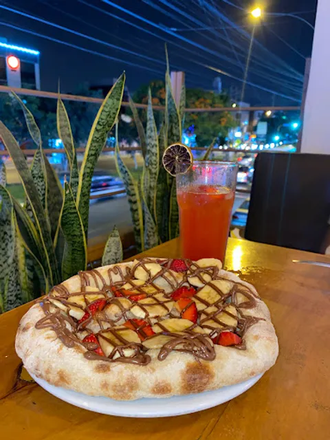 La Plaza Artesanal Los Olivos