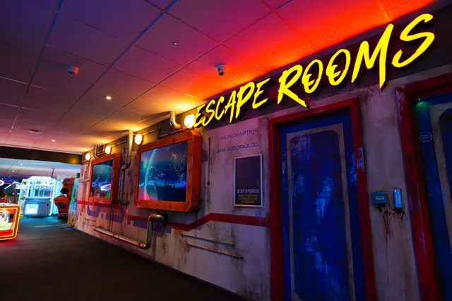 Houdini's Escape Room Experience - Derby