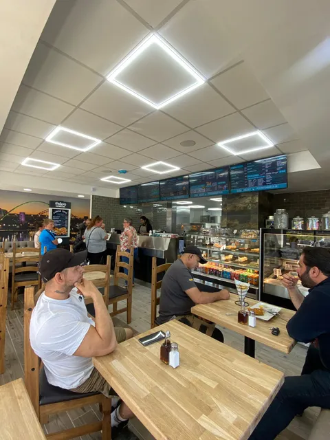 Peter's Fish Bar & Cafe