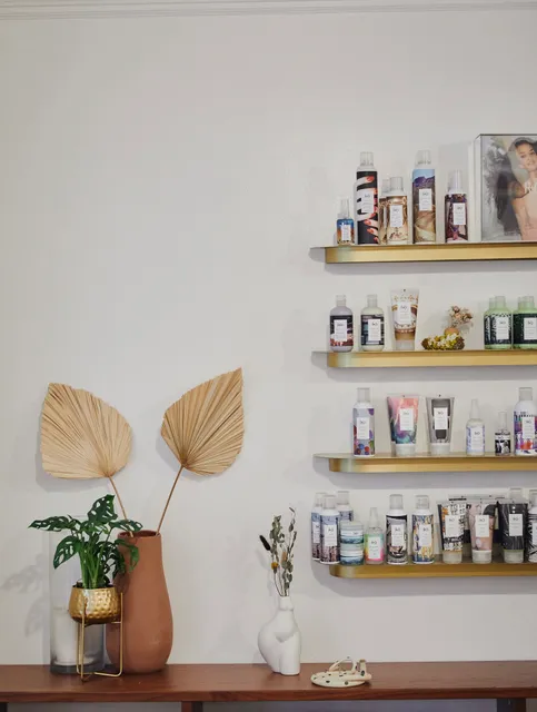 Blonde and Gold Salon