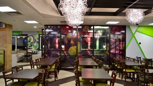 Laymoon Restaurant & Cafe (Yonge St.)