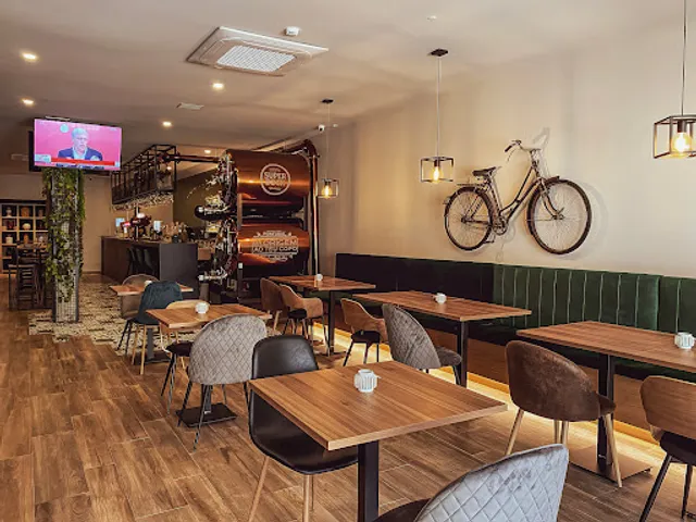 PATE'O Lounge & Restaurant