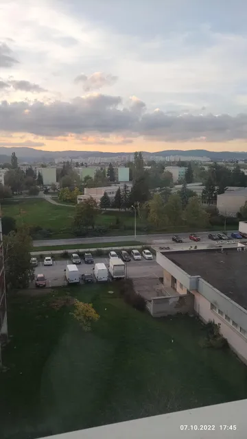 Študentský domov, Jedlíkova 9