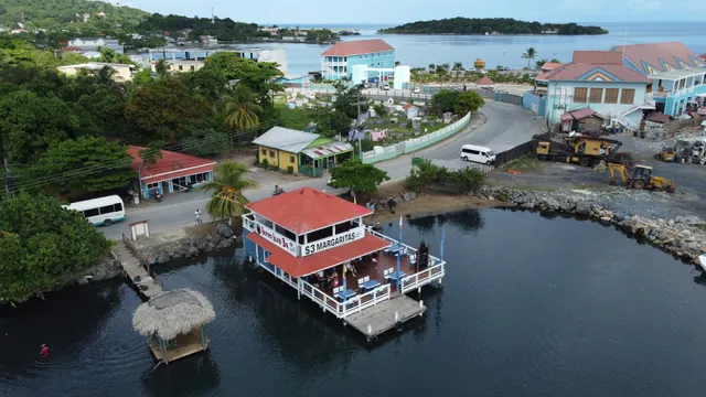 Captain Jack's Seafood Island Bar