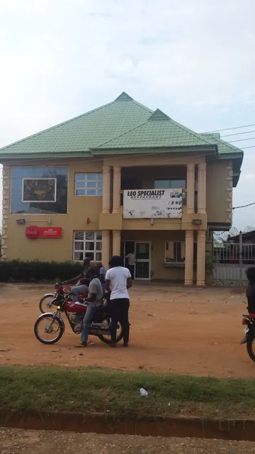 Leo Specialist Restaurant