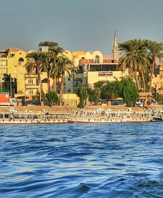 Nile Valley Hotel & Restaurant