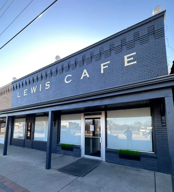 Lewis Cafe