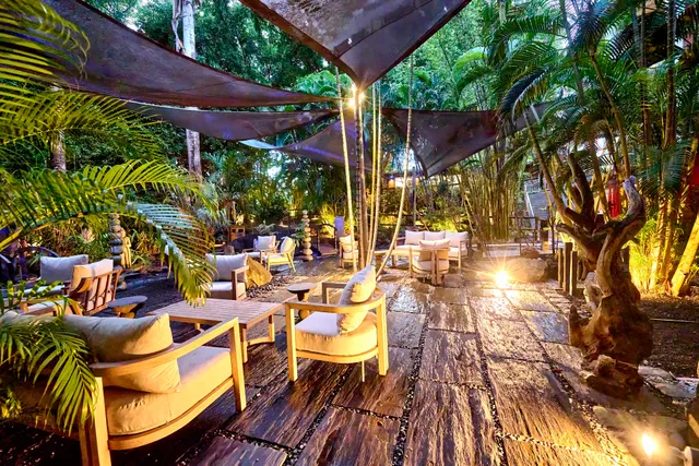 Restaurant Green Garden by Philippe Hureau