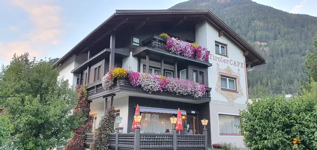 Tiroler Cafe