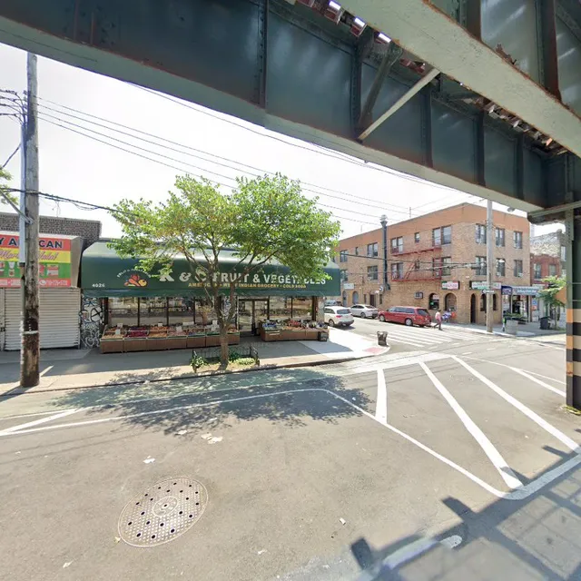 Hollywood Delights Llc