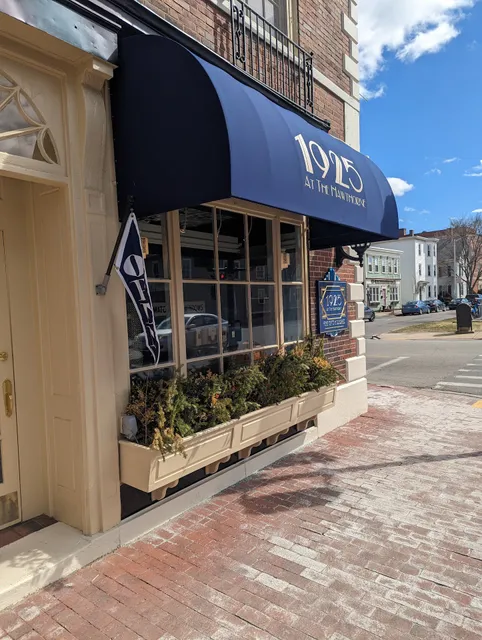 1925 at the Hawthorne