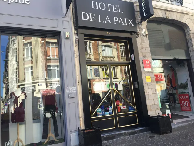 Hôtel de la Paix Lille - Charme, Confort & Accueil chaleureux au coeur de Lille