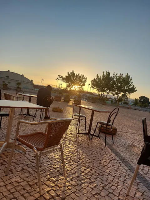 Mr King Kebab & Pizza House