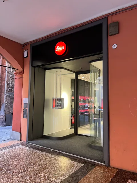 Leica Store Bologna
