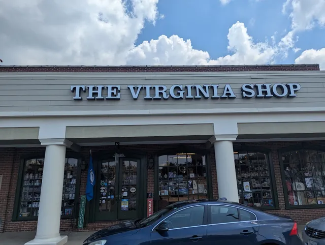 Barracks Road Shopping Center