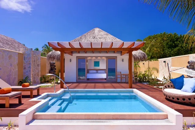 Sheraton Maldives Full Moon Resort & Spa