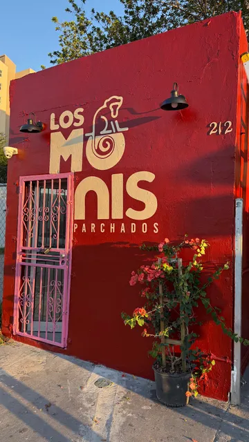 Los Monis Parchados Food & Beer