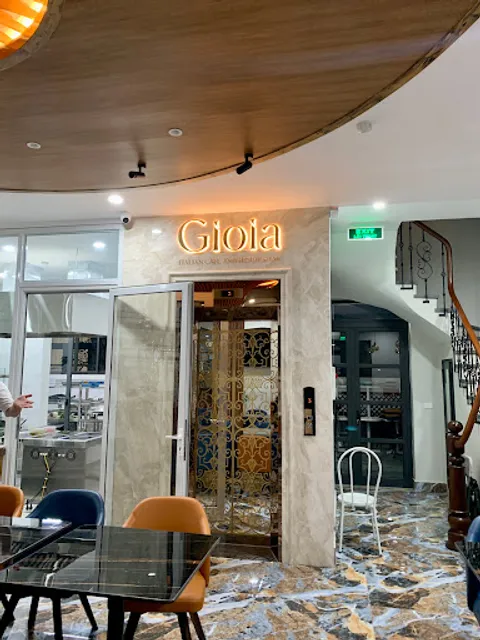 Gioia Cafe & Restaurant