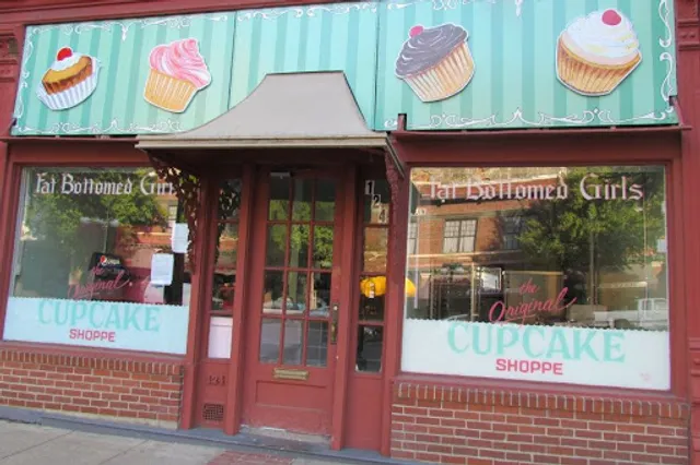 Fat Bottomed Girl's Cupcake Shoppe
